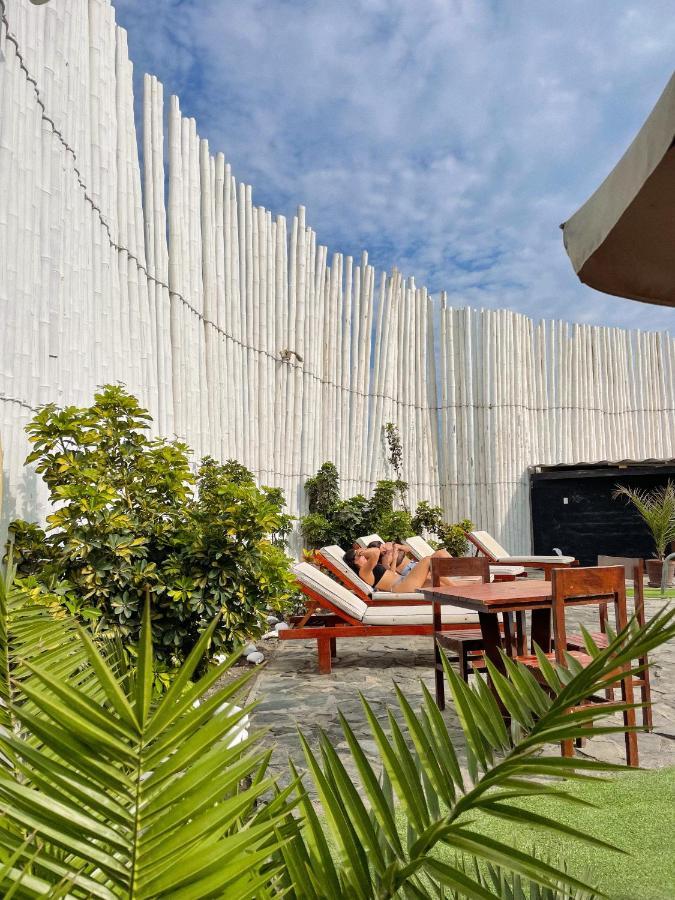 Delfines De Chicama Hotel Puerto Chicama Exterior photo
